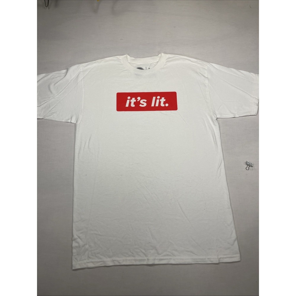 The artisan collection it's lit white T-shirt Medium